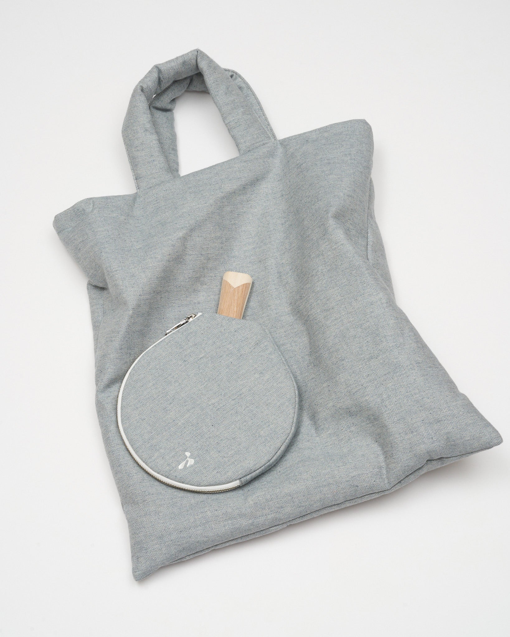PING-PONG PADDED TOTE